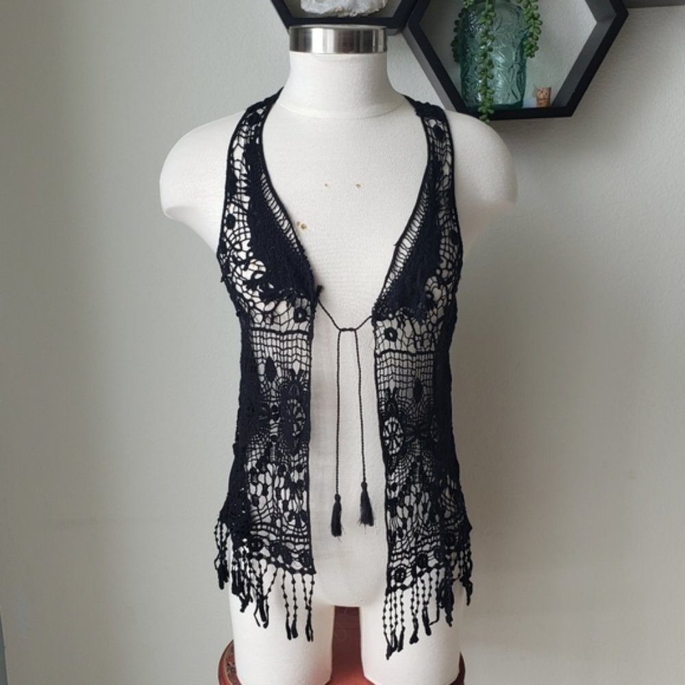 🎉NWT No Boundaries boho lace vest small
